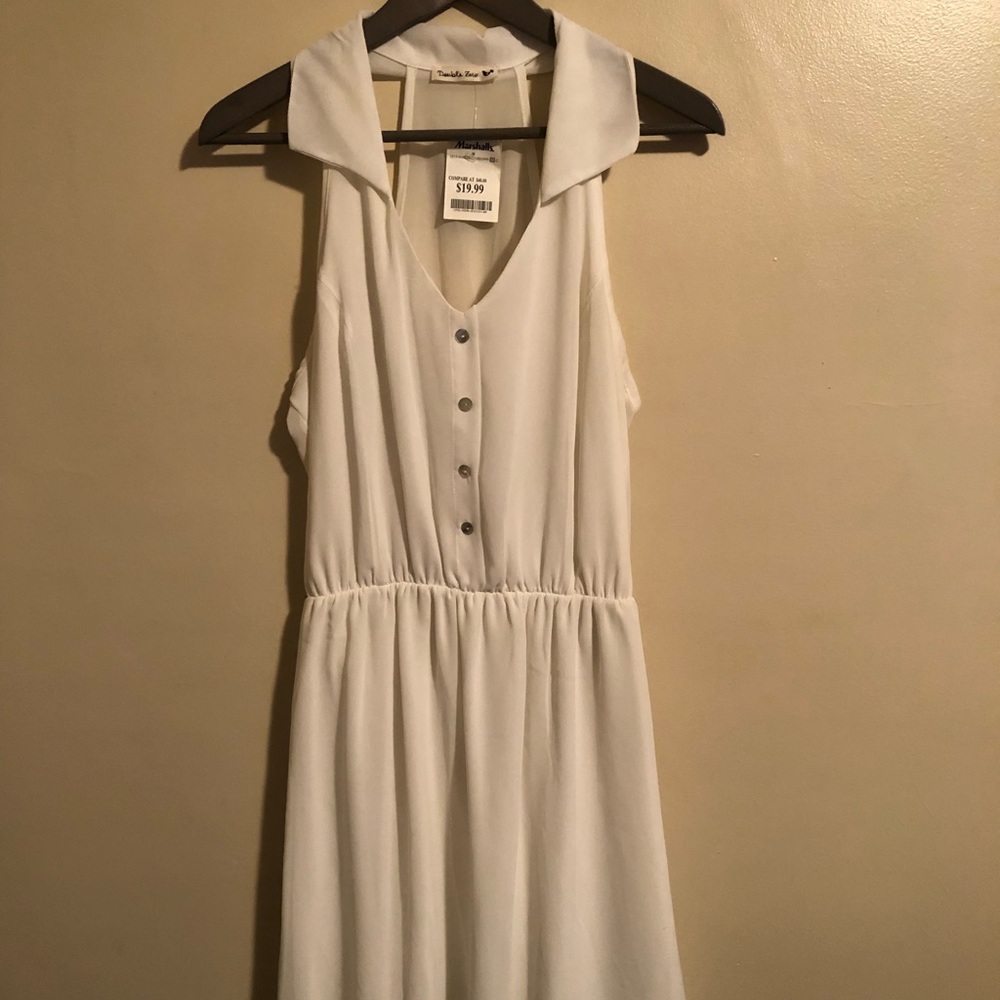 White Mini Dress with a Collar